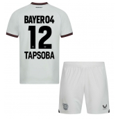 Bayer Leverkusen Edmond Tapsoba #12 Uit tenue voor kinderen 2023-24 Korte Mouwen (+ broek)