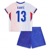 Frankrijk Kante #13 Uit tenue voor kinderen EK 2024 Korte Mouwen (+ broek)