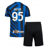 Inter Milan Alessandro Bastoni #95 Thuis tenue voor kinderen 2024-25 Korte Mouwen (+ broek)