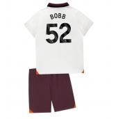 Manchester City Oscar Bobb #52 Uit tenue voor kinderen 2023-24 Korte Mouwen (+ broek)