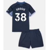 Tottenham Hotspur Destiny Udogie #38 Uit tenue voor kinderen 2023-24 Korte Mouwen (+ broek)